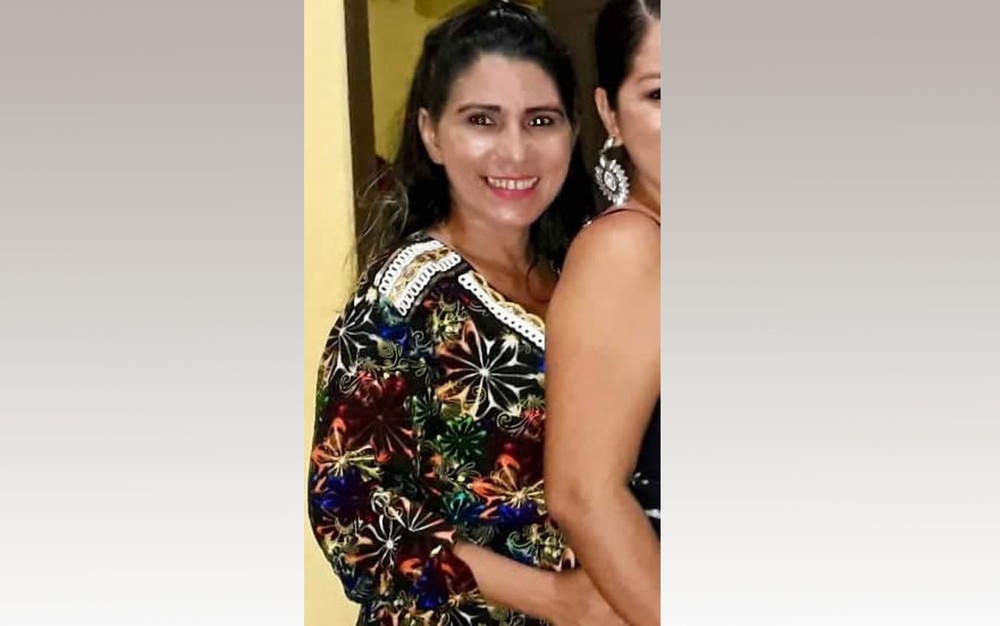 Professora entra em táxi, pede socorro à família e desaparece