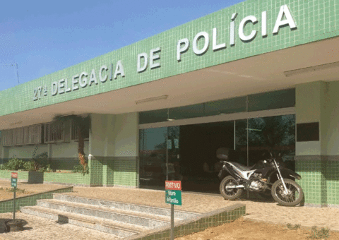  Homem suspeito de estuprar 2 crianças morre em delegacia