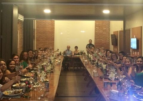 Confraria das Meninas ganha palestra sobre o tim-tim por tim-tim dos vinhos californianos