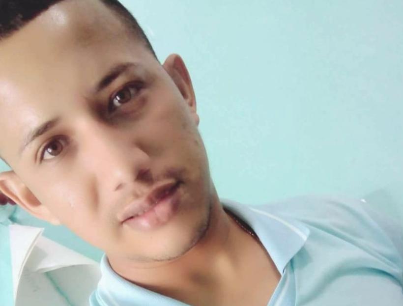 Atendente que foi baleado em assalto a lan house morre em hospital de Manaus 