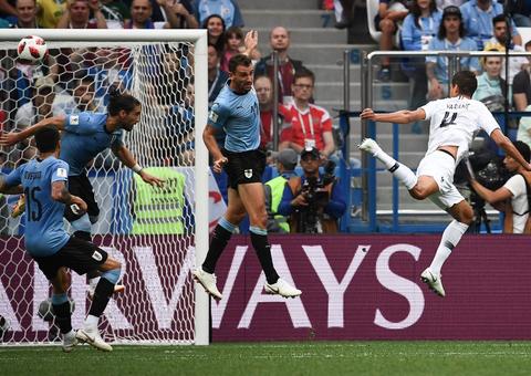 Carrasca de sul-americanos, França vence o Uruguai e está na semifinal da Copa
