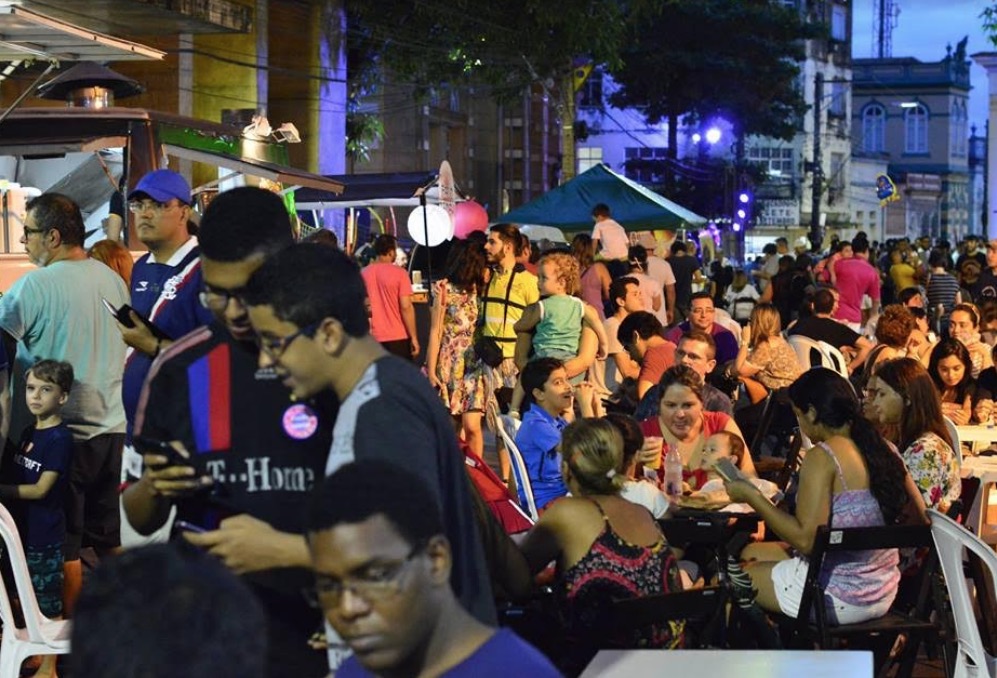 Festa Julina da Feira do Paço movimenta Centro Histórico de Manaus