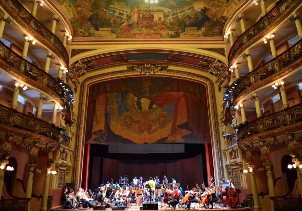 Pano de Boca do Teatro Amazonas será restaurado
