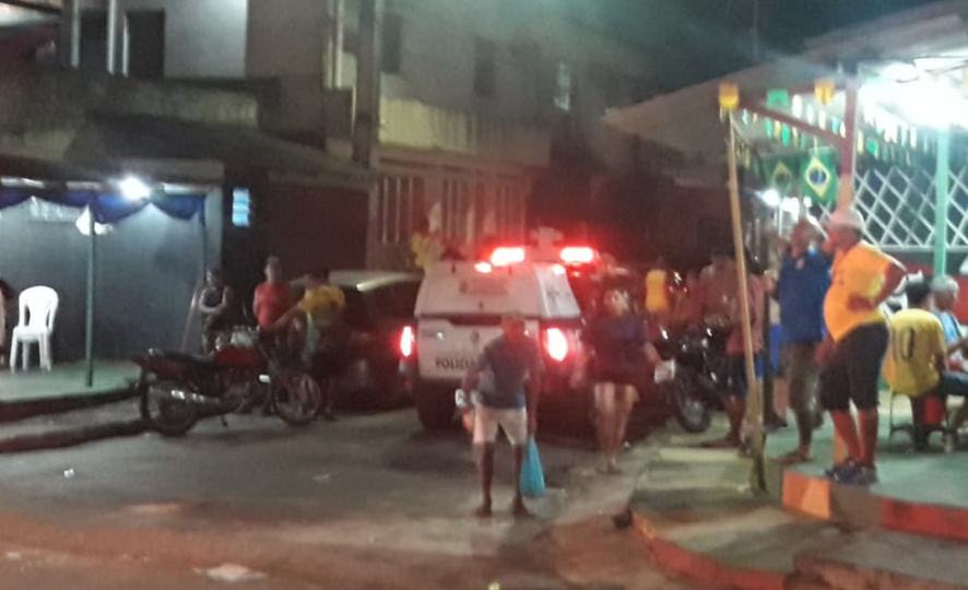 Homem é morto a tiros em lanchonete por suposta dívida em Manaus