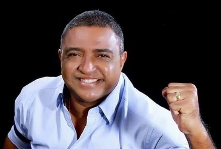 Timboca aquece o domingão com o Pagode Retrô