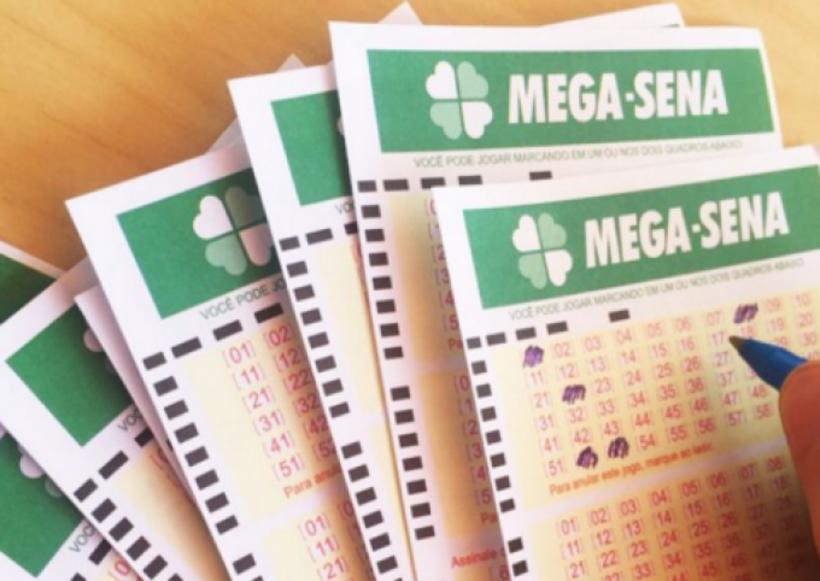 Mega-Sena: 42 apostadores acertam quina e vão faturar R$ 46,1 mil