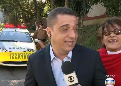 Mulher invade trasmissão ao vivo da Globo e grita 'Lula Livre'