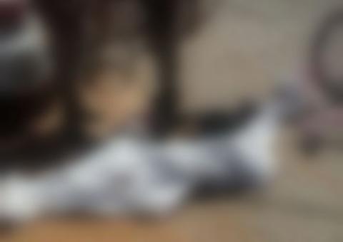 Jovem suspeito de matar pai e irmã é espancado até a morte por vizinhos