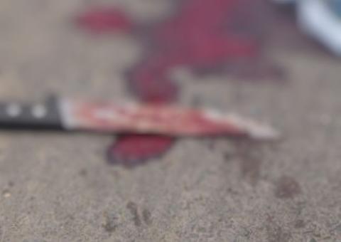 Briga entre inimigos termina com homem morto a facadas em orla no Amazonas