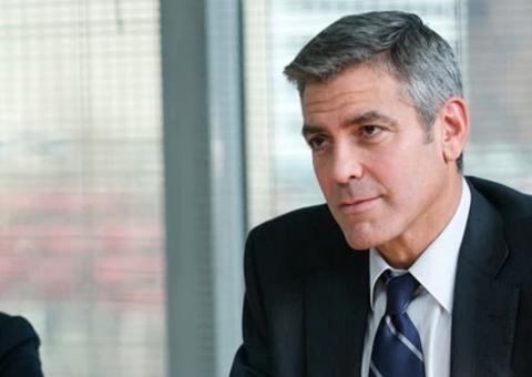 George Clooney sofre acidente de moto e é hospitalizado