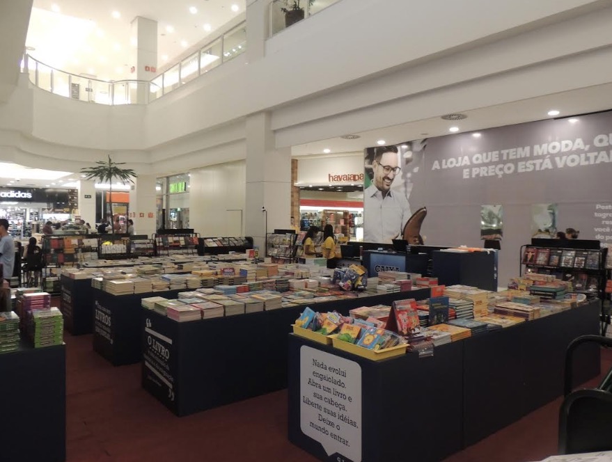Bazar do Livro traz opções para todas as idades