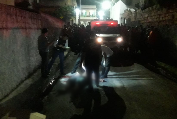 Homem é morto com 8 tiros por ocupantes de carro misterioso em Manaus