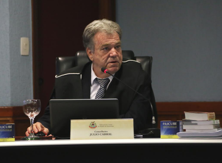 TCE identifica irregularidades e suspende concurso de Manacapuru com 981 vagas