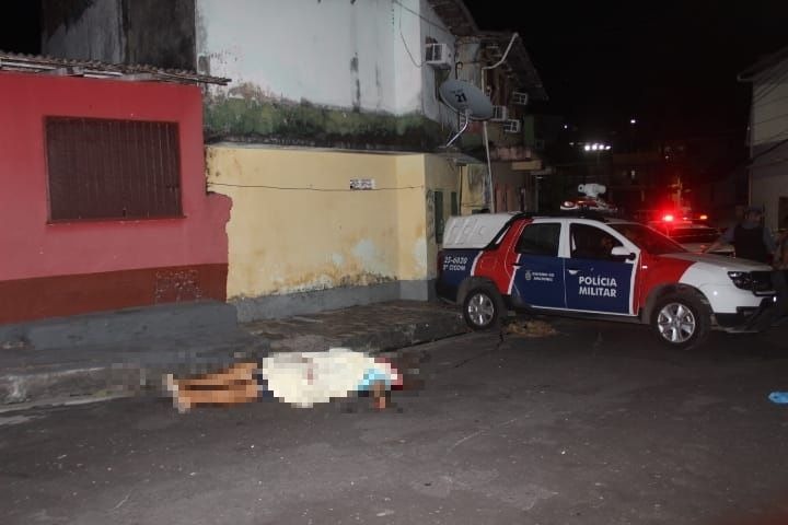 Voltando para casa, jovem é executado a tiros no meio da rua em Manaus