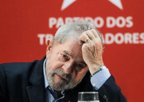 Juíza proíbe Lula de gravar vídeos e fazer pré-campanha na prisão
