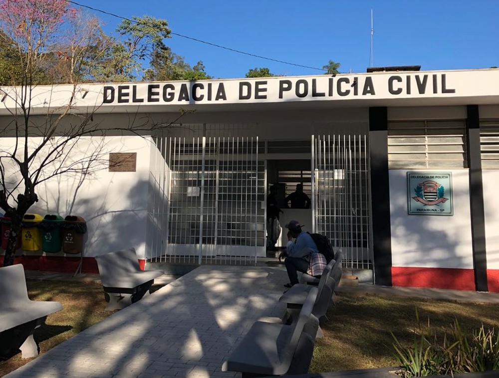 Polícia procura casal suspeito de matar grávida para roubar bebê