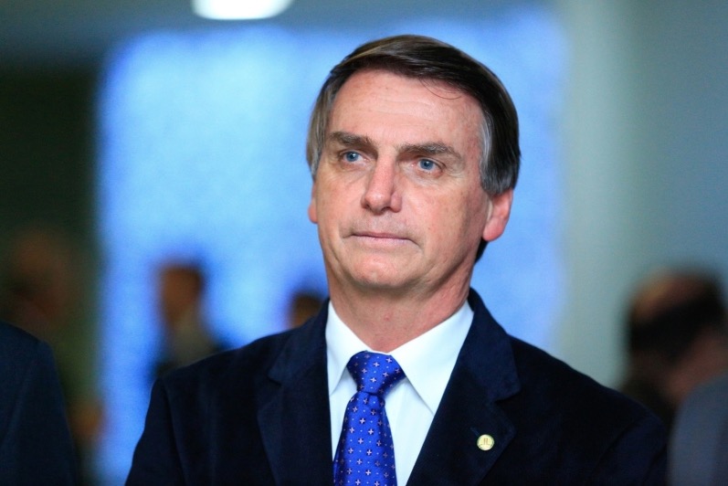 ‘Só não vamos fazer pacto com o diabo’, afirma Bolsonaro