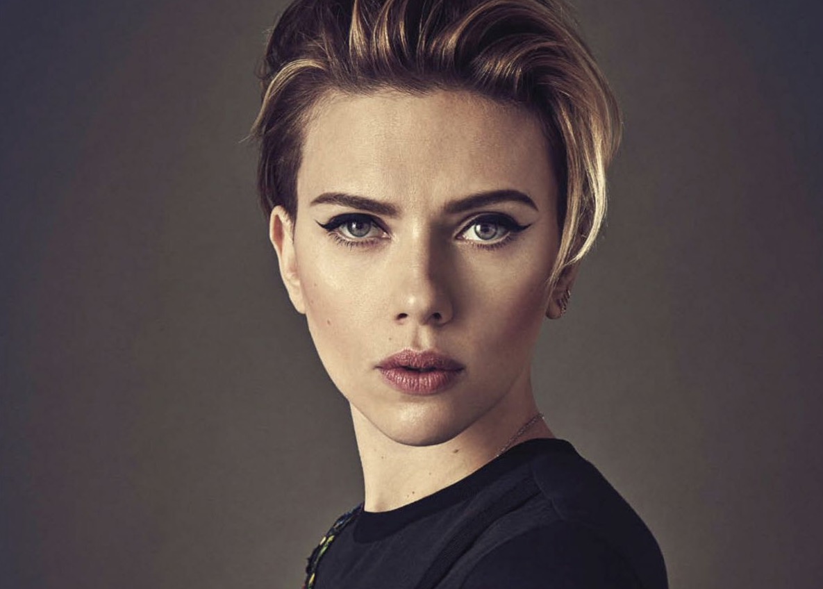  Scarlett Johansson desiste papel nos cinemas após onda de críticas