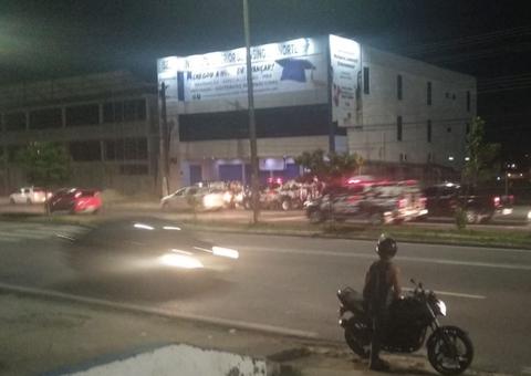 Em Manaus, assaltante troca tiros com a polícia e acaba levando a pior