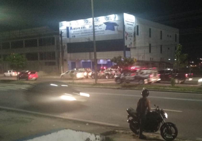 Em Manaus, assaltante troca tiros com a polícia e acaba levando a pior