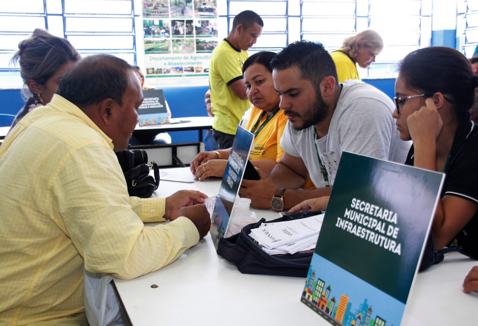 Ação itinerante com diversos serviços atende 1,5 mil pessoas em Manaus