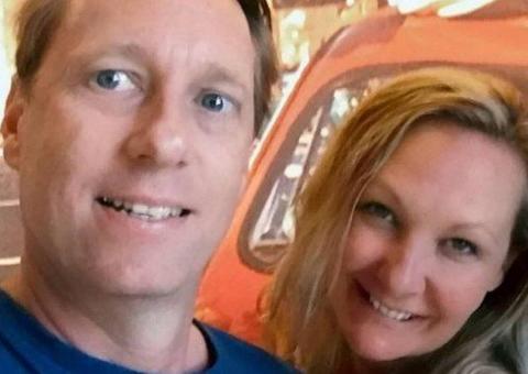 Homem surta ao saber que esposa o traiu com filha de melhor amigo e pior acontece