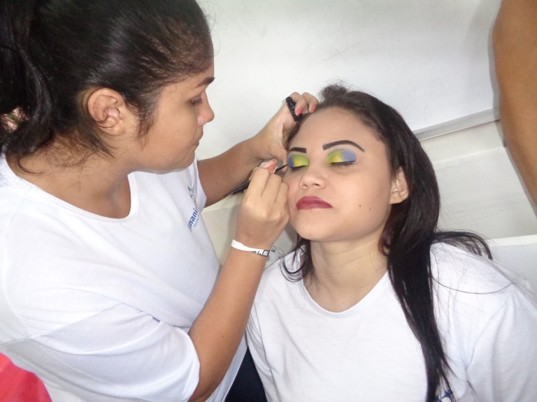 Cursos profissionalizantes são ofertados para detentos em Manaus