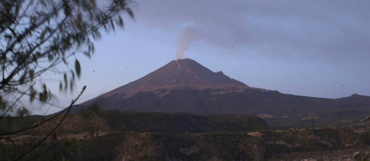 Chile fica em estado de alerta após explosão e tremor em vulcão