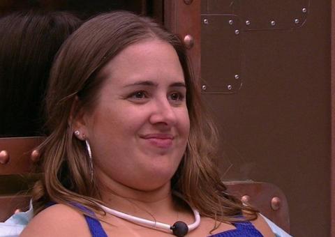 Ex-bbb Patrícia surge 12 kg mais magra e diz que passará por recauchutagem 