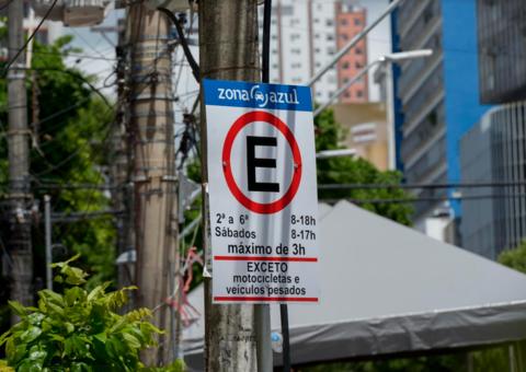 Bancas de revistas são credenciadas para venda de créditos do Zona Azul em Manaus