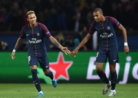 Dirigente do PSG garante permanência de Neymar e Mbappé