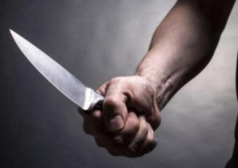 Homem é preso suspeito de assassinar ex-companheira a facadas dentro de casa