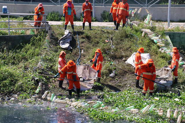 Largo do Mestre Chico recebe equipes de limpeza   