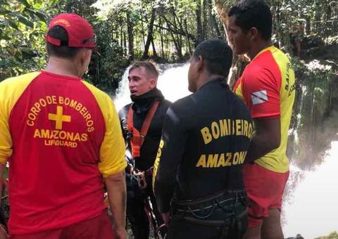 Bombeiros conseguem acessar gruta onde pode estar corpo de turista desaparecida no Amazonas
