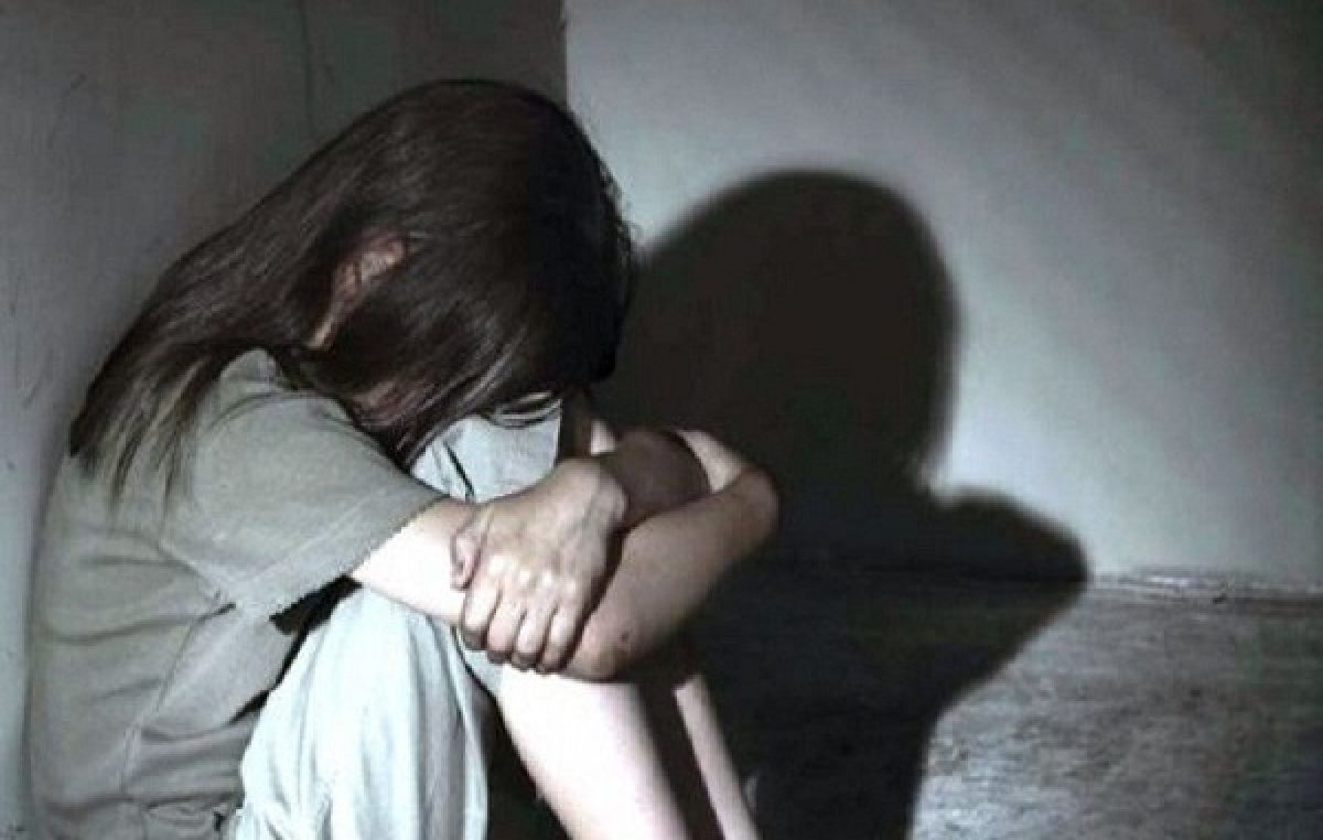 Adolescente é estuprada por mais de 20 homens dentro de condomínio onde morava