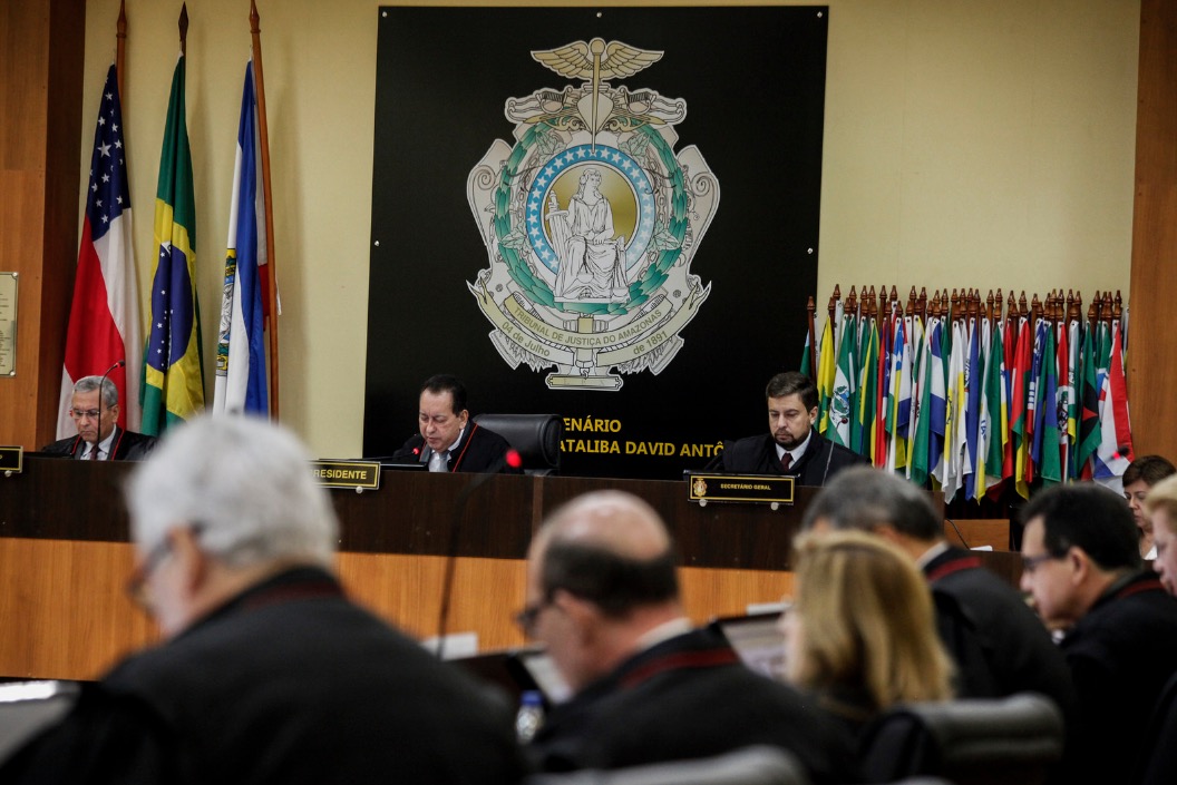 Empresa é condenada a indenizar em R$ 100 mil familiares de morto atropelado em ponto de ônibus