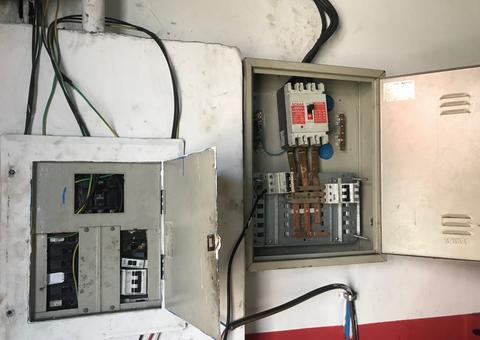 Polícia encontra 'gato' de energia em gráfica de Manaus e dono é preso em flagrante