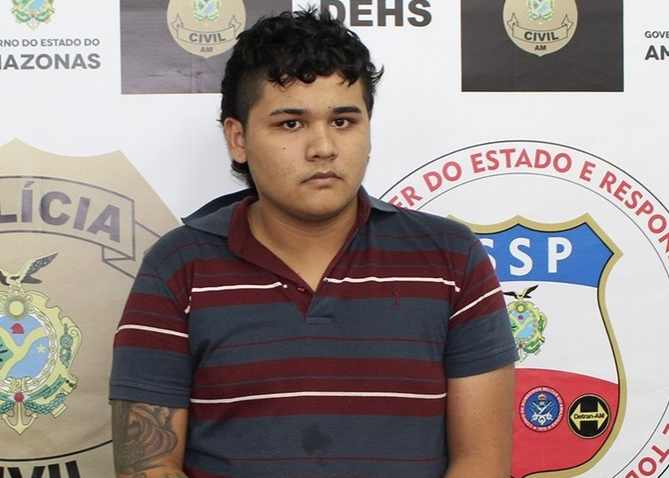 Homem é preso por homicídio após ser flagrado com drogas em Manaus