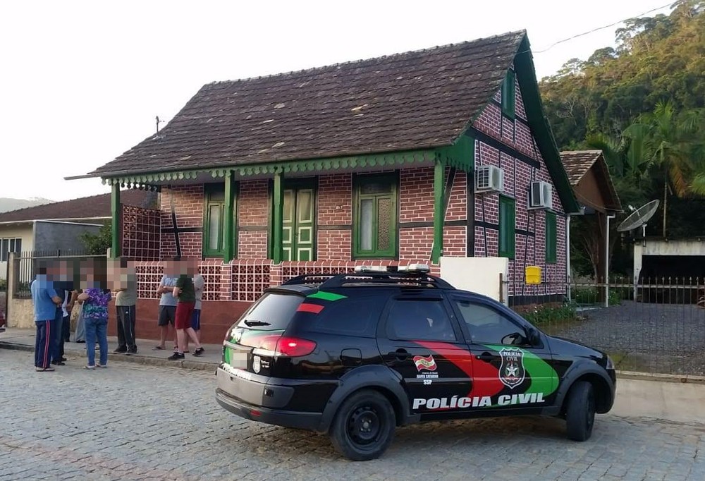  Homem é preso suspeito de matar a mãe