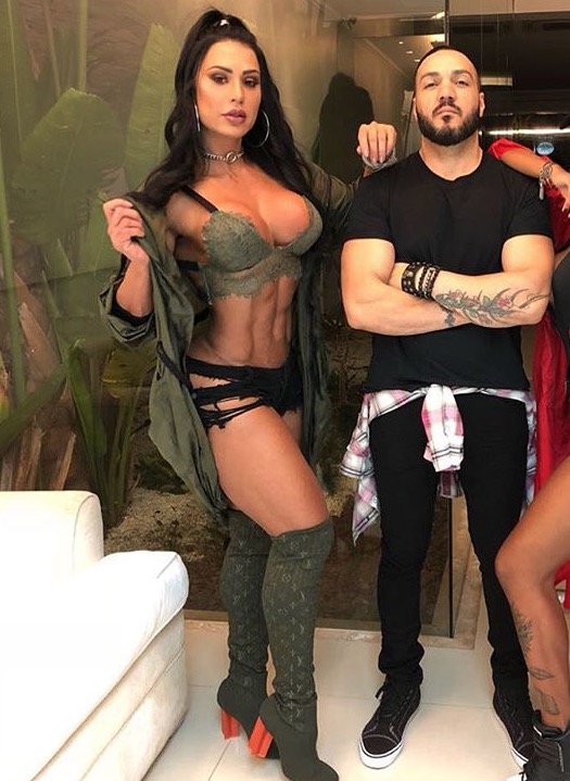 Gracyanne Barbosa fala sobre acusação de ter sido amante de Belo