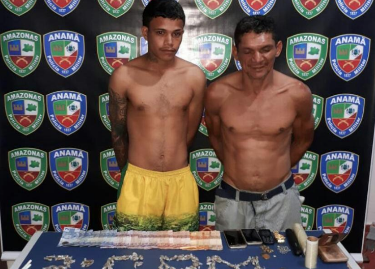 Procurado por tráfico e comparsa são presos com 150 trouxinhas de drogas no Amazonas