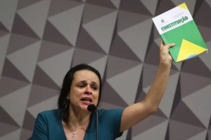 Janaína Paschoal sobre chapa com Bolsonaro: 'dupla poderá revolucionar o País'
