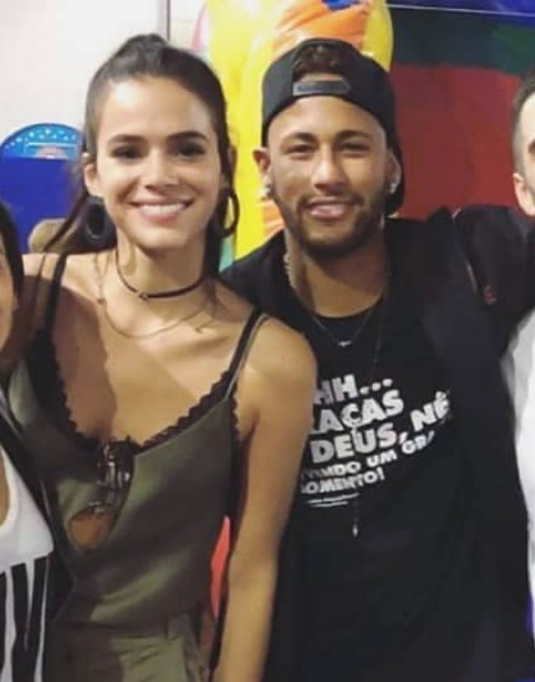 Neymar, Marquezine, Carol Dantas e namorado comemoram aniversário de Davi Lucca