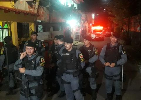 Jovem é morto a tiros e família contesta versão da PM 'forjaram uma arma'