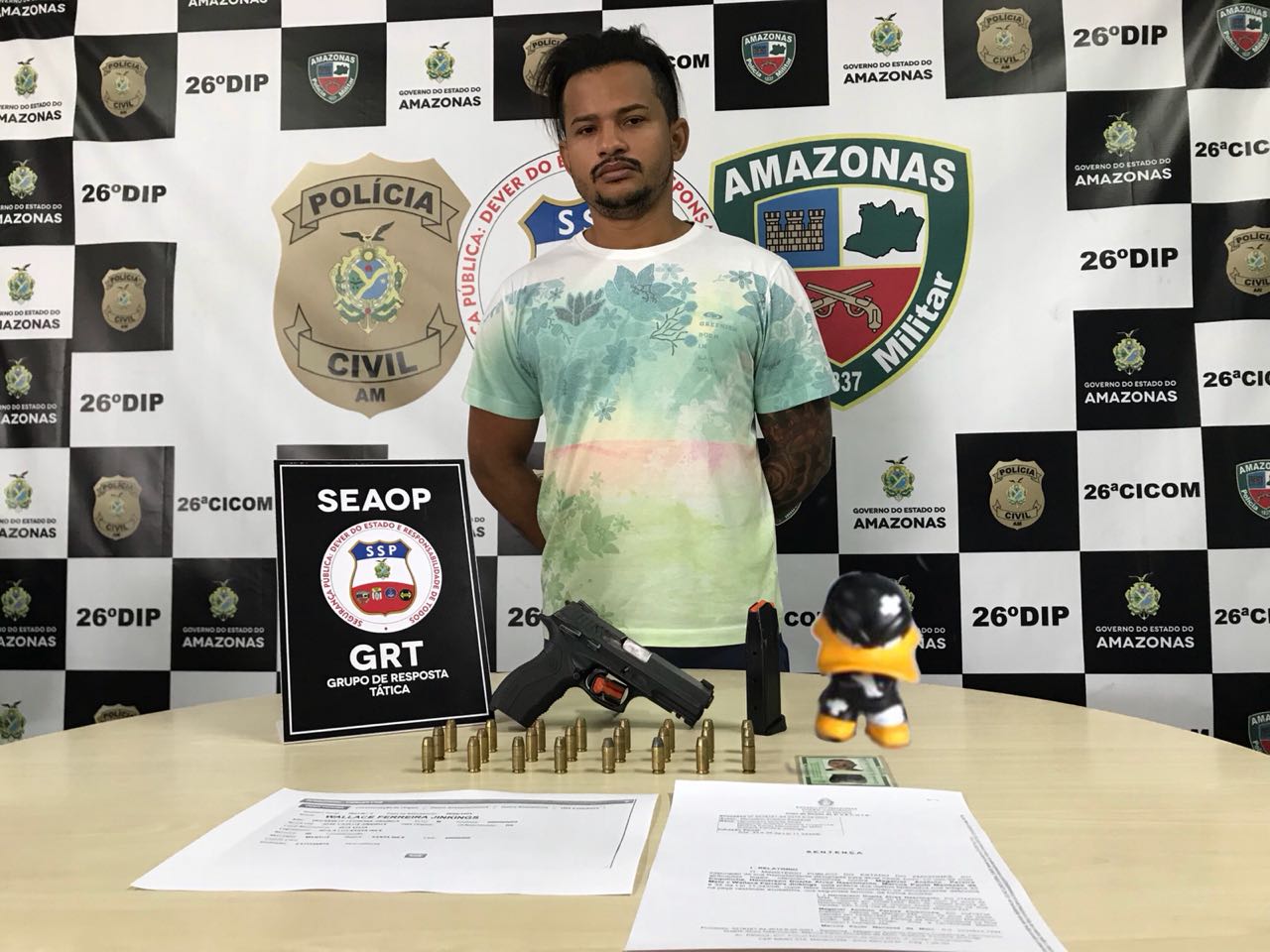 Foragido da Justiça é recapturado com arma de uso restrito da polícia em Manaus