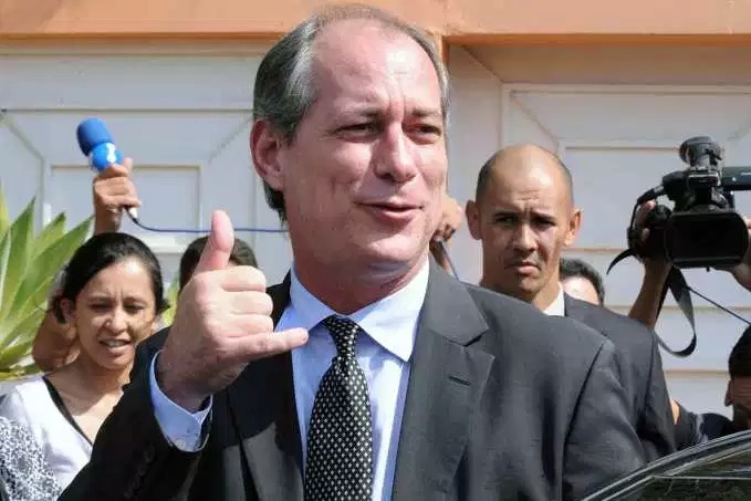 Lula 'só tem chance de sair da cadeia se a gente assumir o poder', diz Ciro