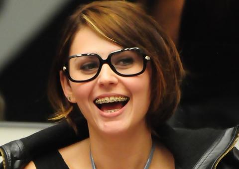 Ex-bbb Mayara vira produtora e diretora de filmes pornôs