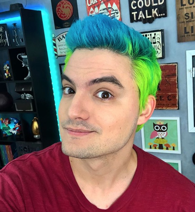 Vaza suposto vídeo íntimo do youtuber Felipe Neto