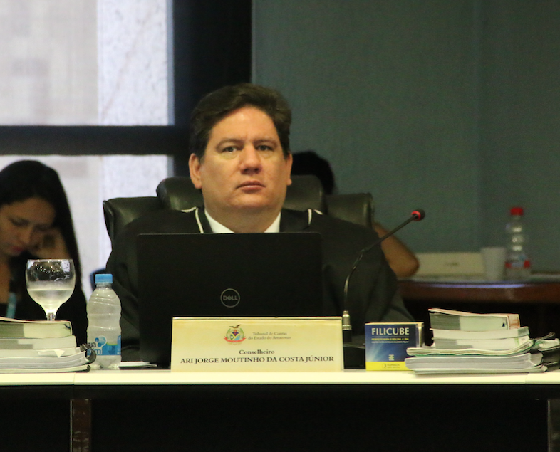 TCE suspende processo seletivo de Uarini com salários de até R$ 1,2 mil