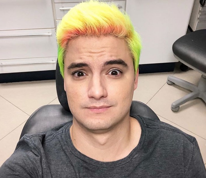 Felipe Neto se pronuncia pela primeira vez e confirma que é ele em vídeo íntimo  